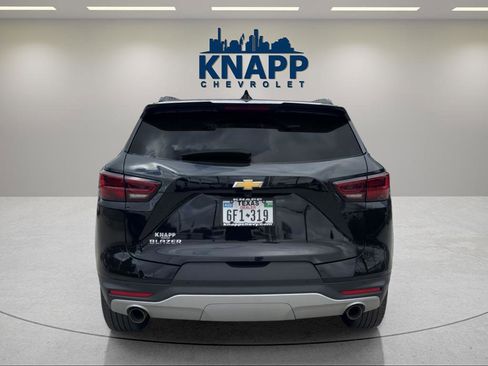 Used 2023 Chevrolet Blazer LT image 4