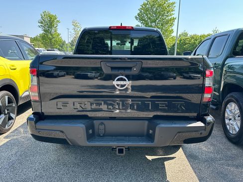 New 2026 Nissan Frontier SV w/ SV Convenience Package RWD image 4
