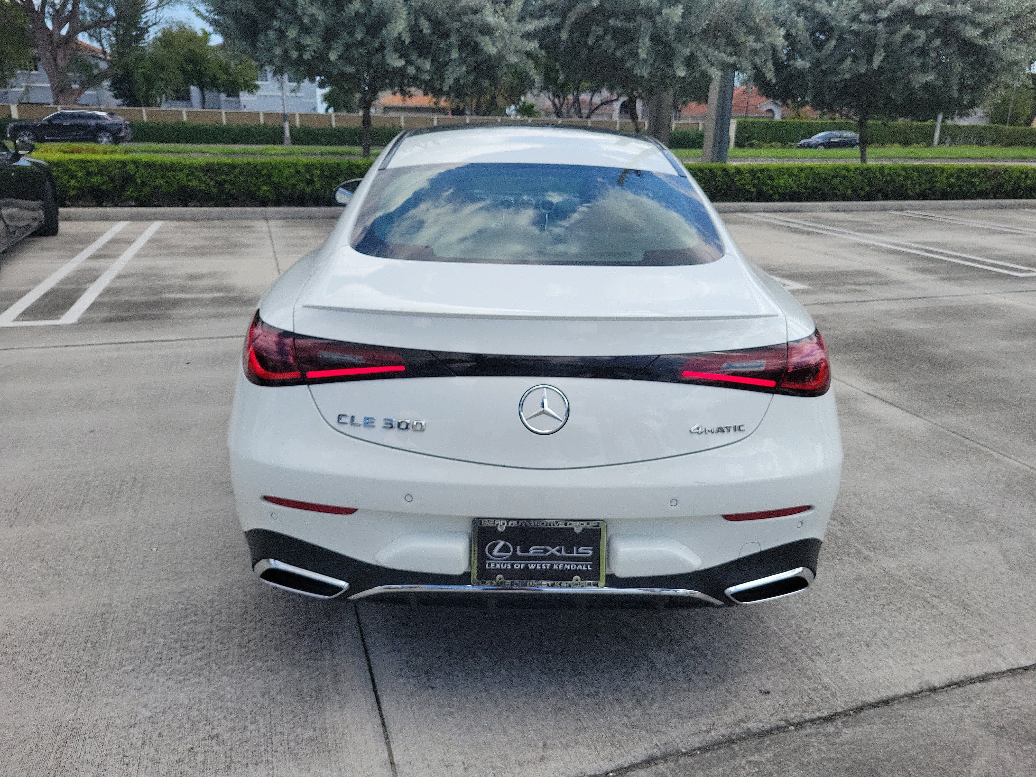 Used 2025 Mercedes-Benz CLE 300 4MATIC Coupe w/ AMG Line image 7