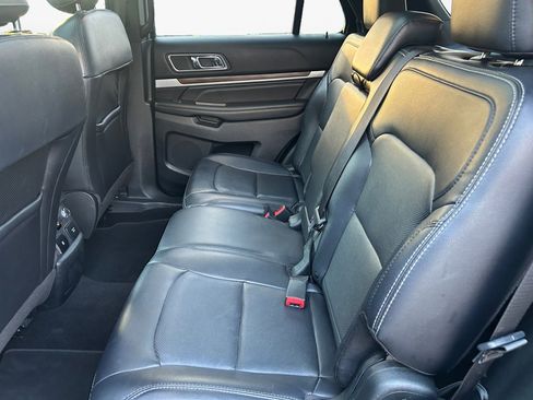 Used 2019 Ford Explorer Limited w/ Class III Trailer Tow Package image 13