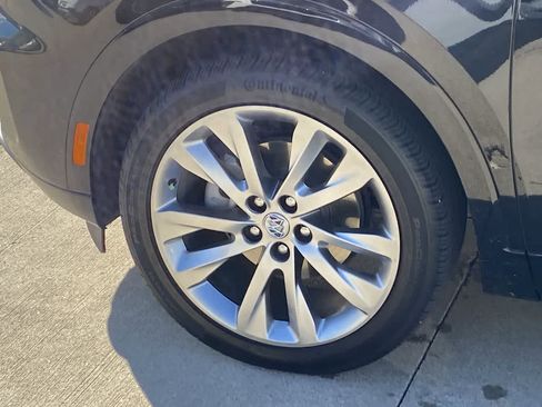 Used 2022 Buick Envision Avenir w/ Technology Package II image 10