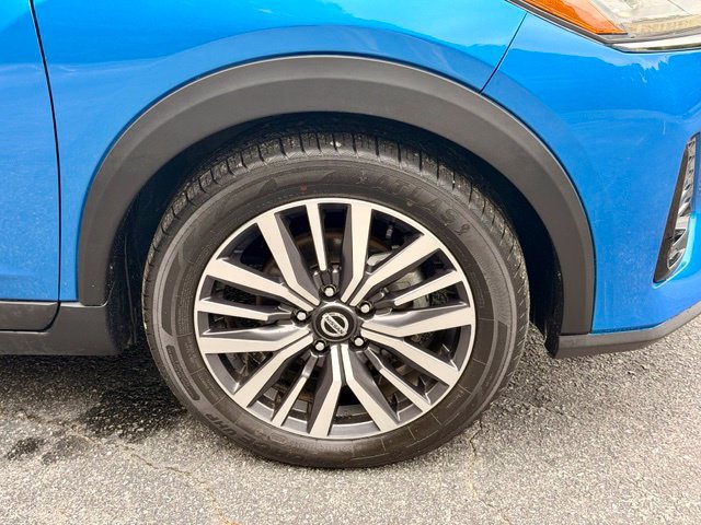 Used 2021 Nissan Kicks SR w/ SR Premium Package FWD image 28