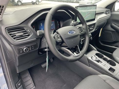 New 2026 Ford Escape SE image 15