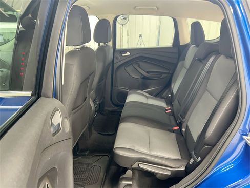 Used 2017 Ford Escape SE w/ Equipment Group 201A image 22