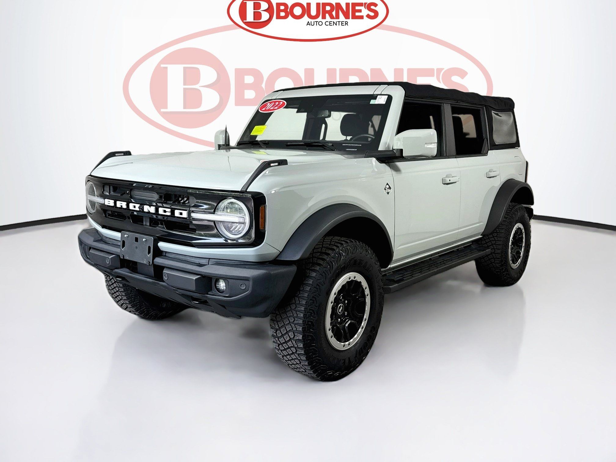 Used 2022 Ford Bronco Outer Banks w/ Sasquatch Package AWD/4WD image 6