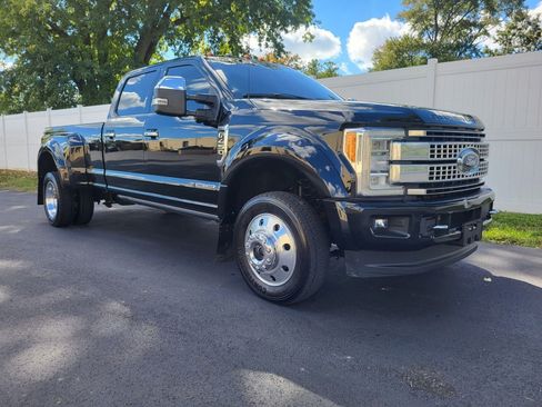 Used 2017 Ford F450 Platinum w/ Platinum Ultimate Package image 1