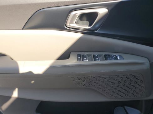 New 2026 Kia Carnival LXS image 13