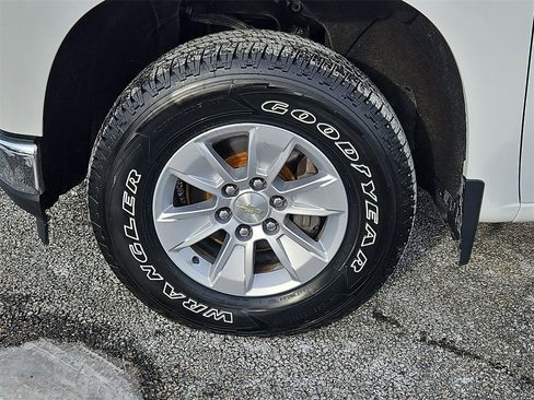 Used 2019 Chevrolet Silverado 1500 LT w/ All-Star Edition image 7