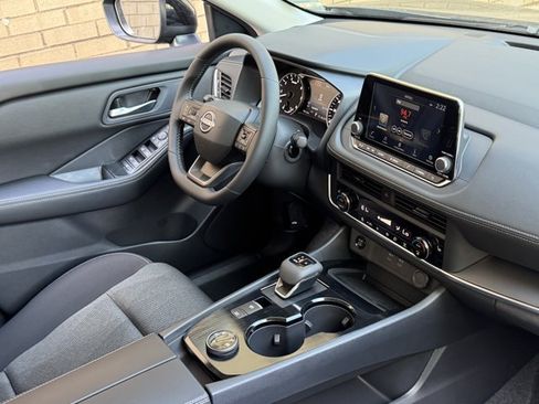 New 2026 Nissan Rogue SV AWD/4WD image 6