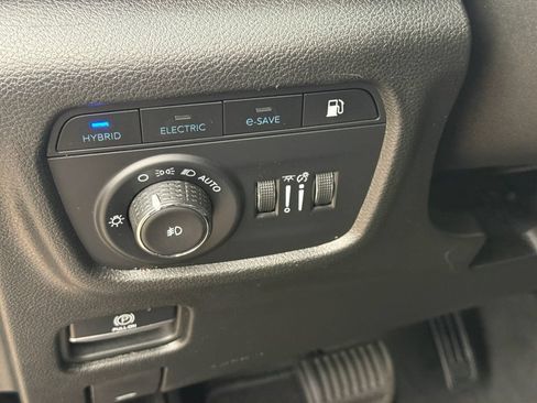 Used 2024 Jeep Grand Cherokee Limited 4xe AWD/4WD image 19