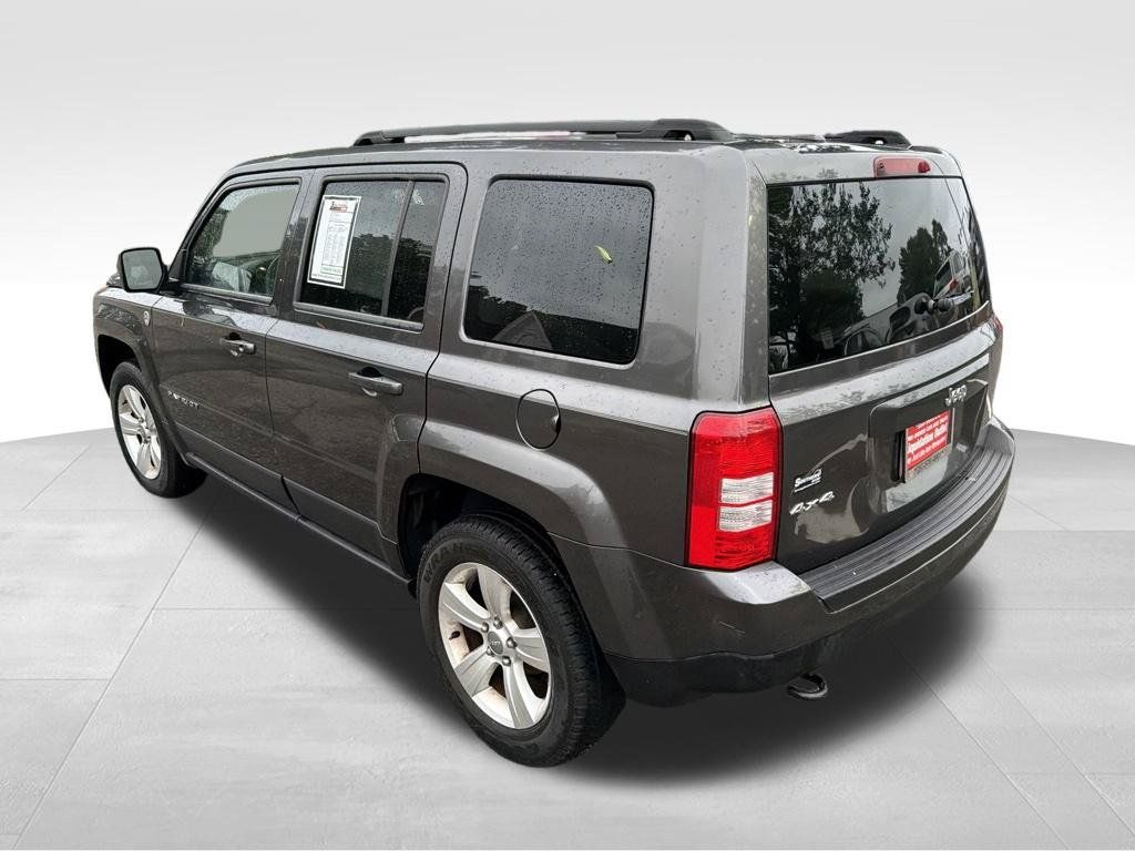 Used 2014 Jeep Patriot Sport w/ Power Value Group AWD/4WD image 12