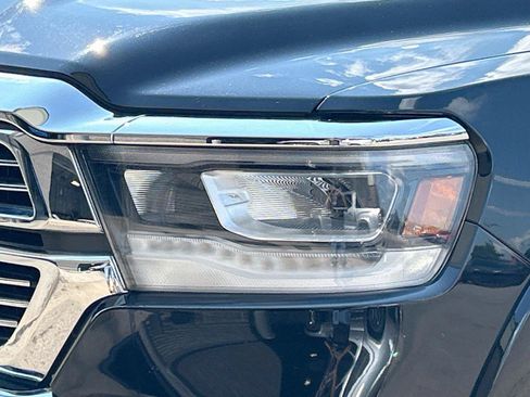 Used 2022 RAM 1500 Laramie AWD/4WD image 10