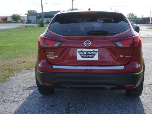Used 2018 Nissan Rogue Sport SL w/ SL Premium Package image 19