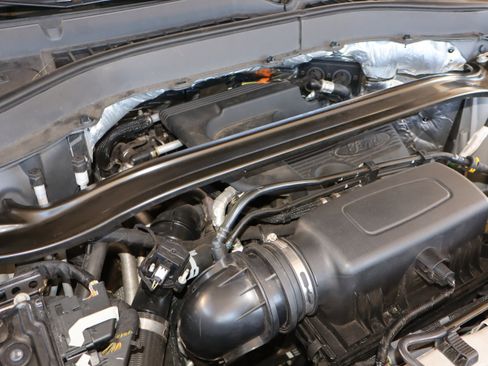 Used 2020 Ford Explorer Limited image 29