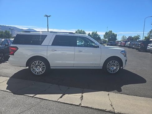 Used 2024 Ford Expedition Max Platinum AWD/4WD image 4