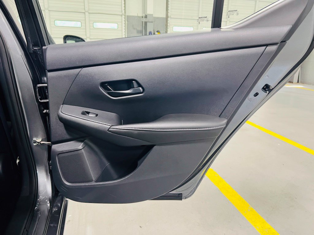 Used 2025 Nissan Sentra S FWD image 30