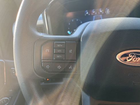 Used 2024 Ford F250 XLT w/ Black Appearance Package image 15