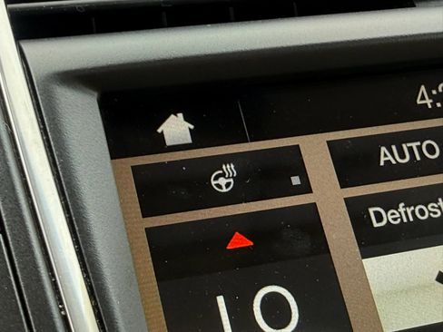 Used 2017 Lincoln MKX Reserve w/ Lincoln MKX Climate Package AWD/4WD image 28