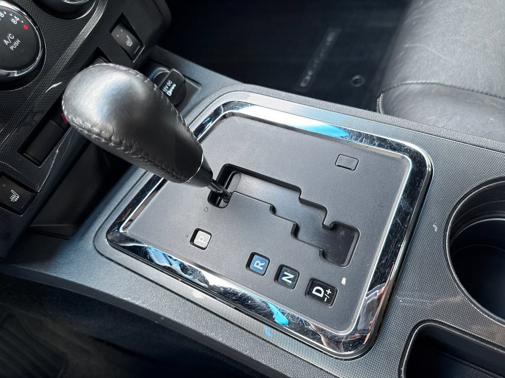 Used 2011 Dodge Challenger RWD image 19
