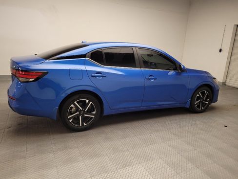Used 2024 Nissan Sentra SV FWD image 10