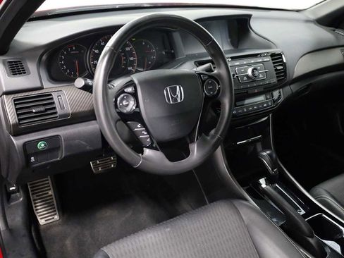 Used 2016 Honda Accord Sport image 4