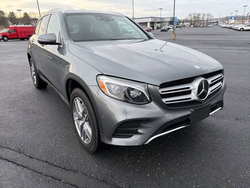 Used 2017 Mercedes-Benz GLC 300 4MATIC image 7