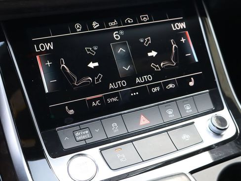 Used 2020 Audi Q8 Premium w/ Black Optic Package AWD/4WD image 9