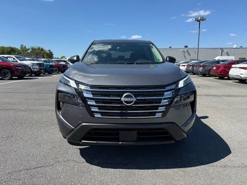 New 2026 Nissan Rogue S image 3