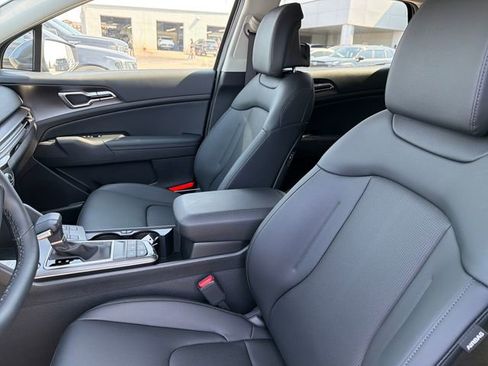 New 2026 Kia Sportage EX FWD image 19
