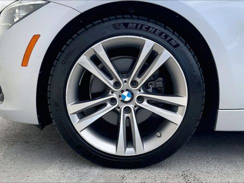 Used 2017 BMW 330i Sedan RWD image 9