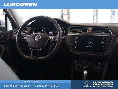 Used 2021 Volkswagen Tiguan SE AWD/4WD image 4