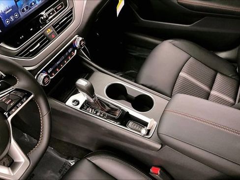 New 2026 Nissan Altima 2.5 SR FWD image 9