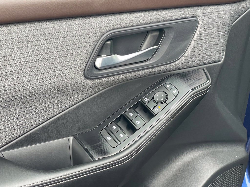 Certified 2021 Nissan Rogue SV AWD/4WD image 12