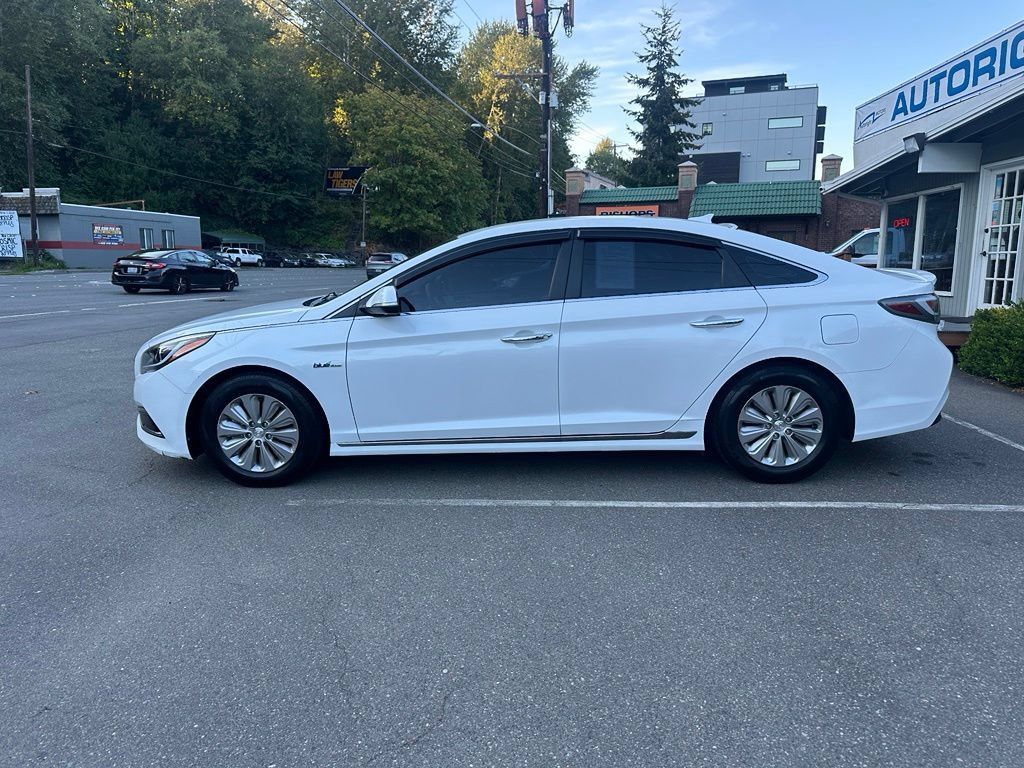 Used 2017 Hyundai Sonata SE FWD image 8