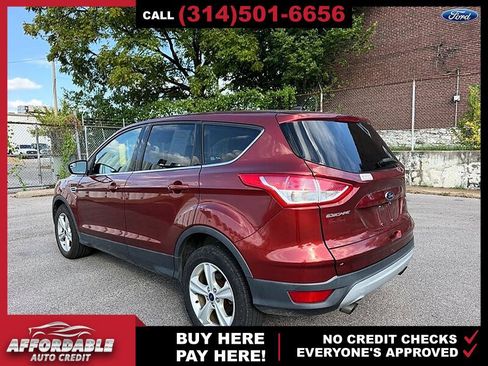 Used 2015 Ford Escape SE FWD image 3