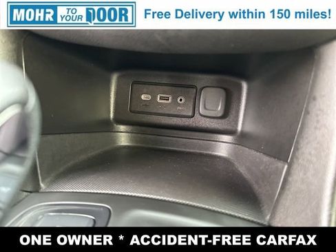 Used 2022 Chevrolet Equinox RS w/ LPO, Floor Liner Package image 18