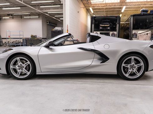 Used 2020 Chevrolet Corvette Stingray Premium Cpe w/ 3LT Preferred Equipment Group RWD image 3