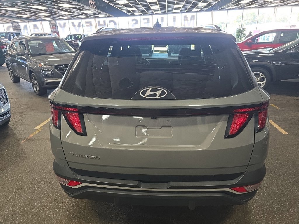 Used 2024 Hyundai Tucson SEL FWD image 3