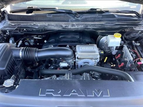 Used 2021 RAM 1500 Laramie w/ Off Road Group AWD/4WD image 9