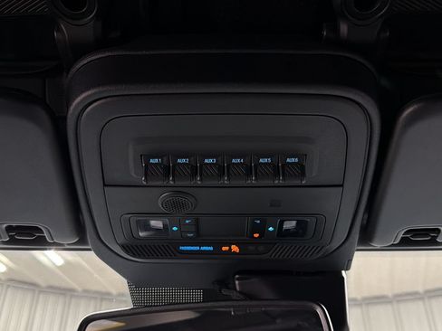 Used 2023 Ford Bronco Heritage Edition AWD/4WD image 33