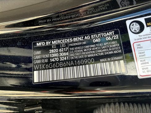 Used 2022 Mercedes-Benz S 500 4MATIC w/ AMG Line Package image 15