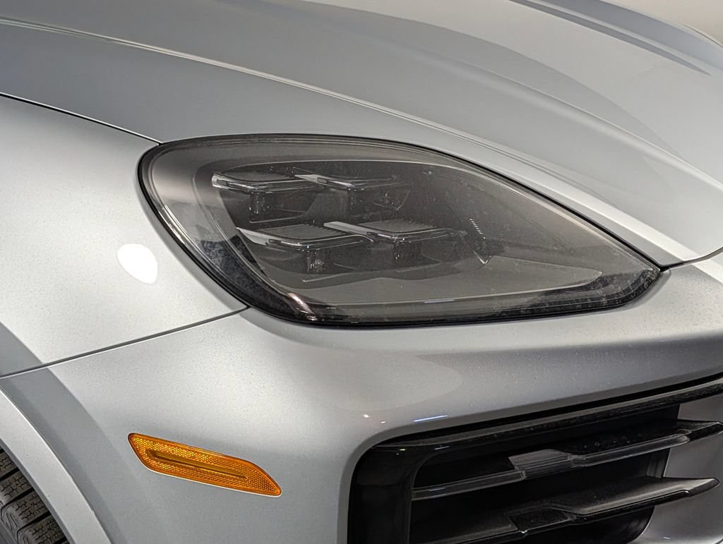 New 2026 Porsche Cayenne AWD/4WD image 15