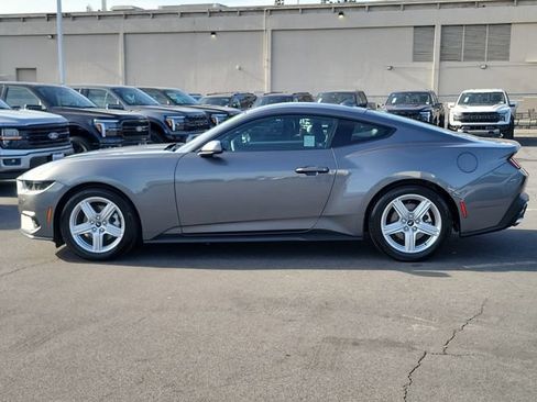 Used 2026 Ford Mustang Coupe RWD image 26