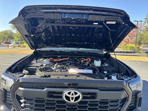 Used 2024 Toyota Tacoma image 38