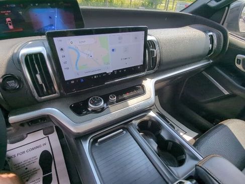 Used 2026 Ford Expedition Tremor AWD/4WD image 17