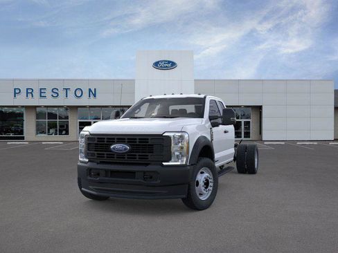 New 2026 Ford F550 4x4 SuperCab Super Duty image 9