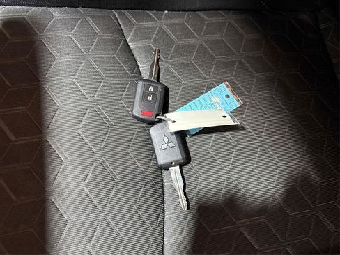 Used 2020 Mitsubishi Outlander Sport AWD image 25