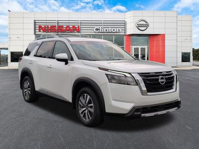 Used 2025 Nissan Pathfinder SL