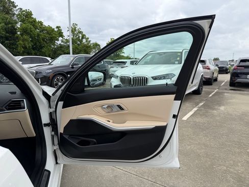 Certified 2023 BMW 330i Sedan w/ Premium Package RWD image 30