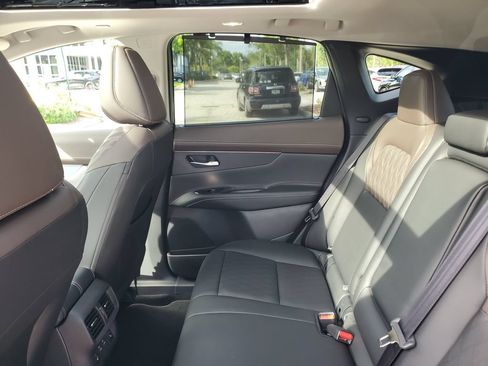 Used 2025 Nissan Murano Platinum w/ Cargo Package AWD/4WD image 11